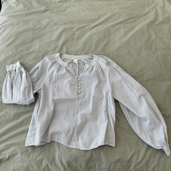 H&M blouse- size 2 - Picture 1 of 4